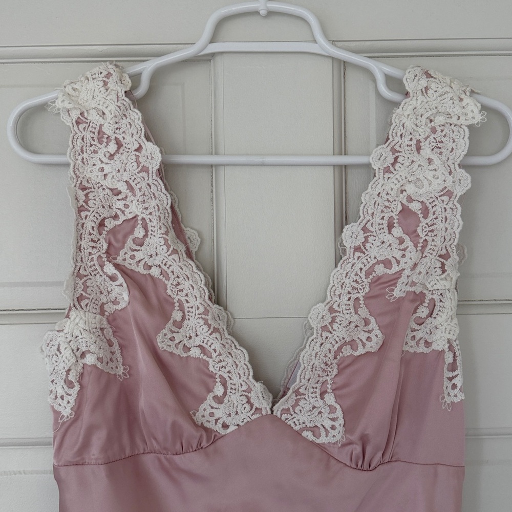 NWT LE LIS Ring Ring Mini dress size S pink ivory lace satin - Picture 3 of 7